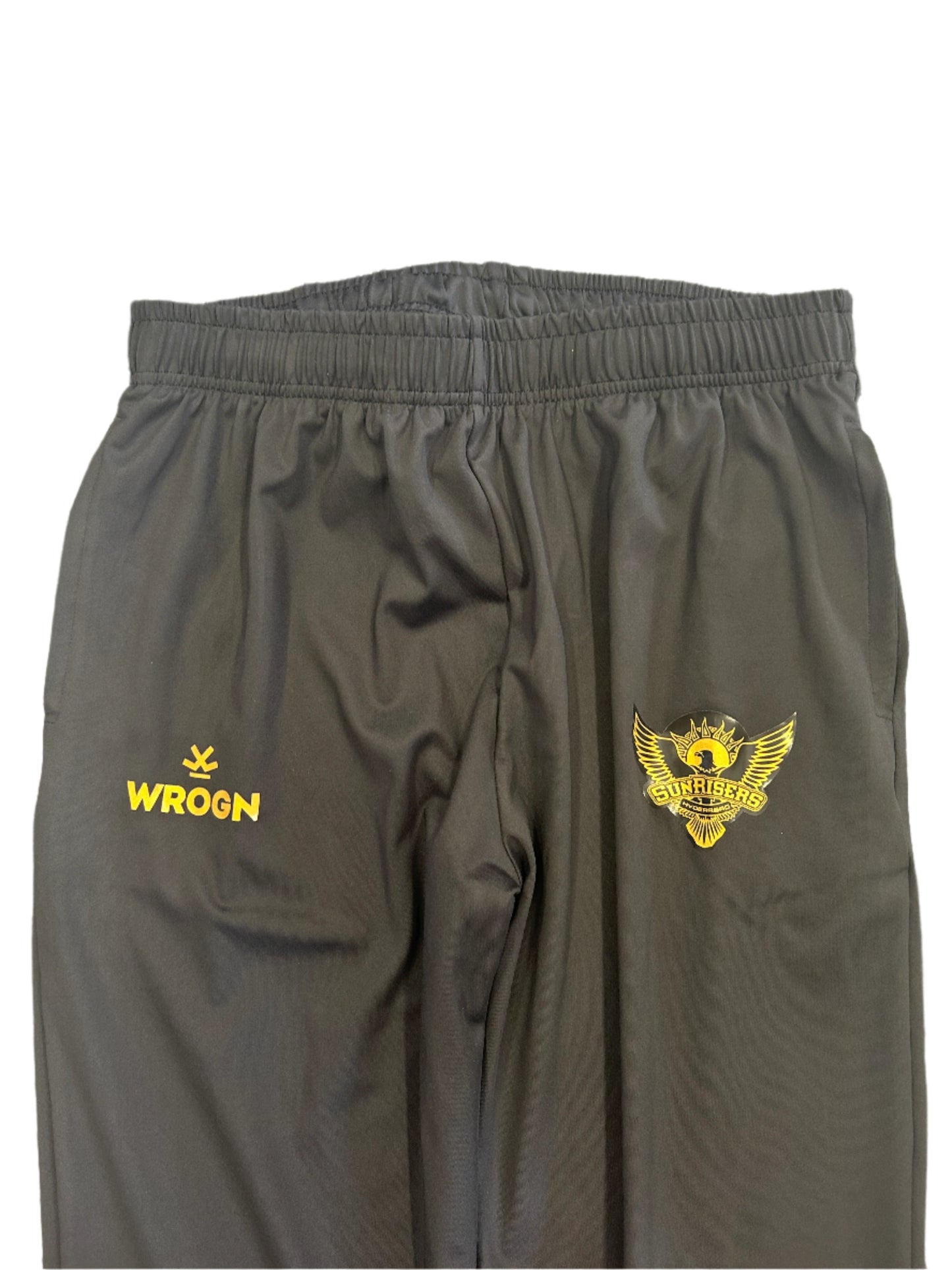 Sunrisers Hyderabad 2025 IPL Player Issue Travel Bottoms