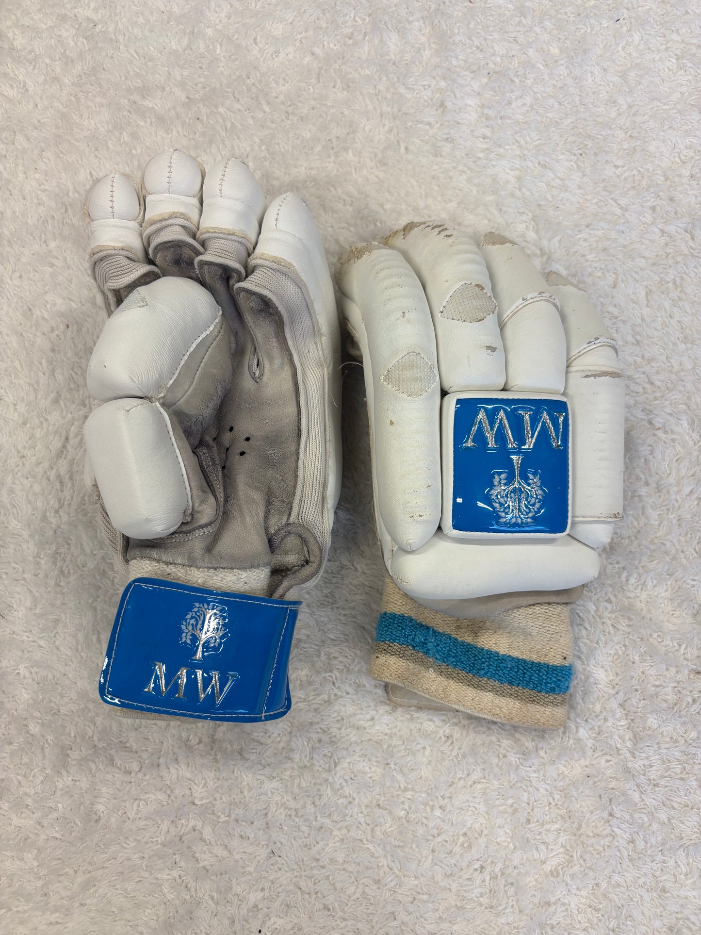 Mighty Willow Pro Batting Gloves Small Left Hand